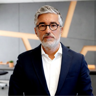 Bruno P. Valeur